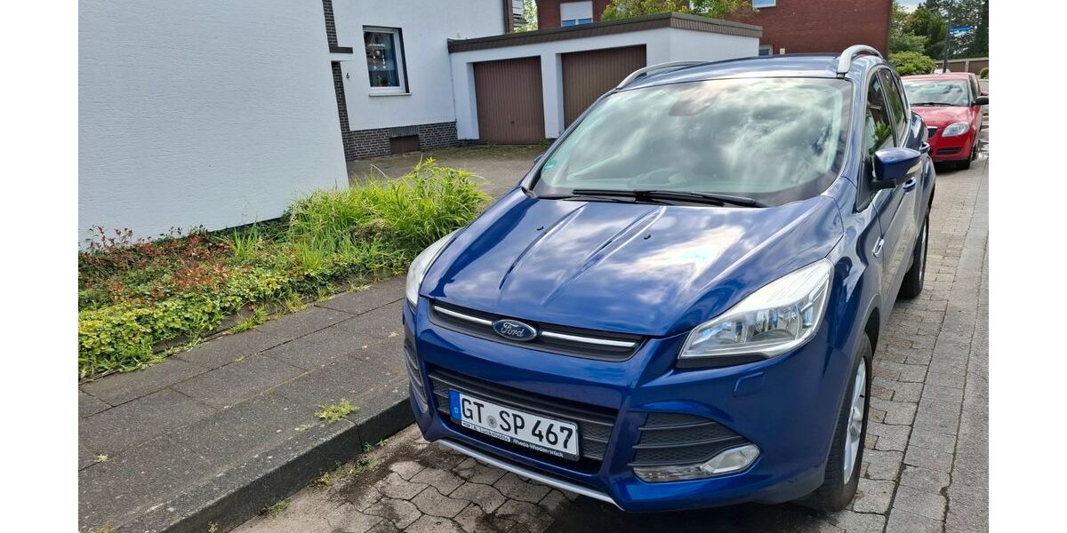Ford Kuga 87.000 km 9.900 &euro; Gütersloh 33335