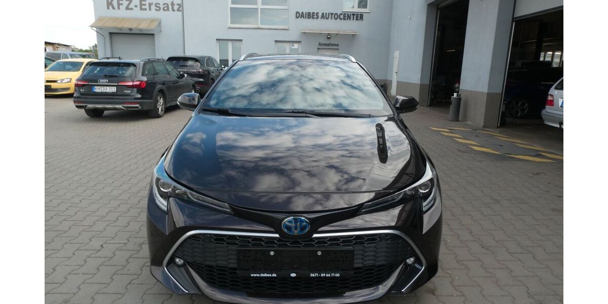 Toyota Corolla 61.000 km 22.900 &euro; Bad Kreuznach 55545