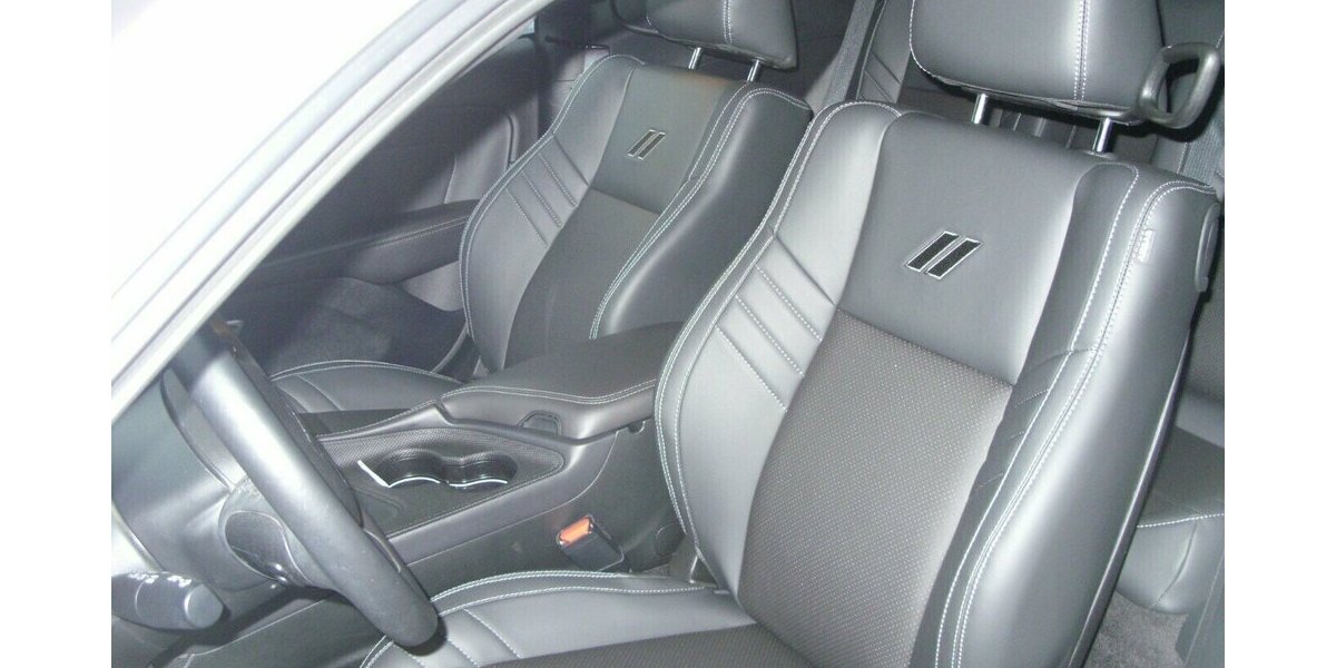 Dodge Challenger 3,6 Leder,Kamera,Sitzheizen 21.000 km 29.990 &euro; Rudolstadt 07407