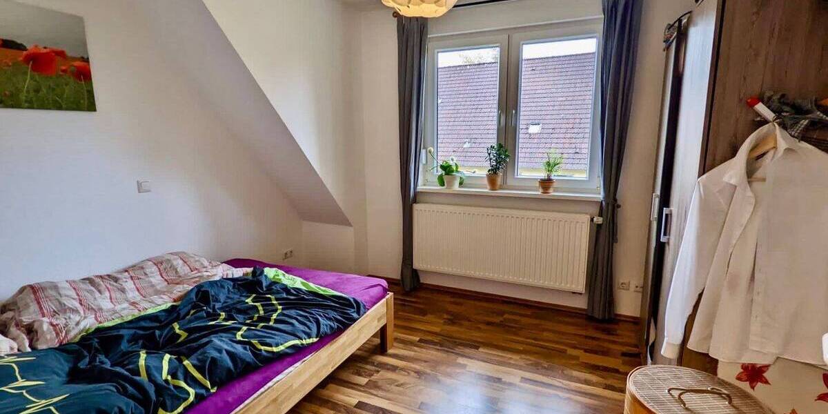 Attraktives 12-Familienhaus in begehrter UNI-LAGE ! Solides Investment mit Entwicklungspotenzial ! 3 zimmer