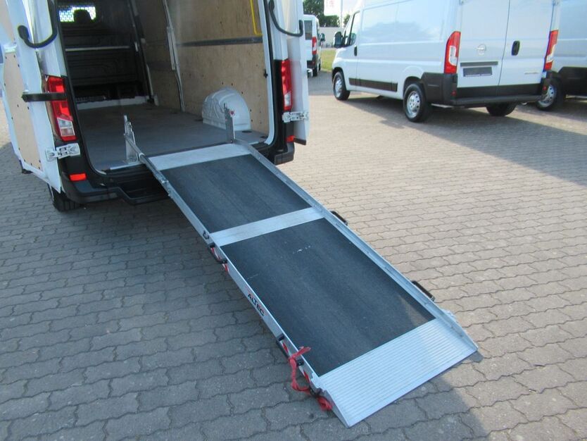VW Crafter 228.180 km 16.900 € Rattelsdorf 96179