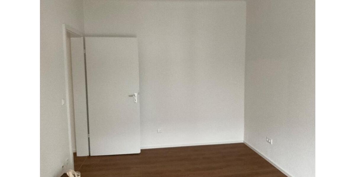 Etagenwohnung Esslingen am Neckar Oberesslingen - 4 Zimmer, 84 m&sup2;, 827&euro; | Angebot:25267036