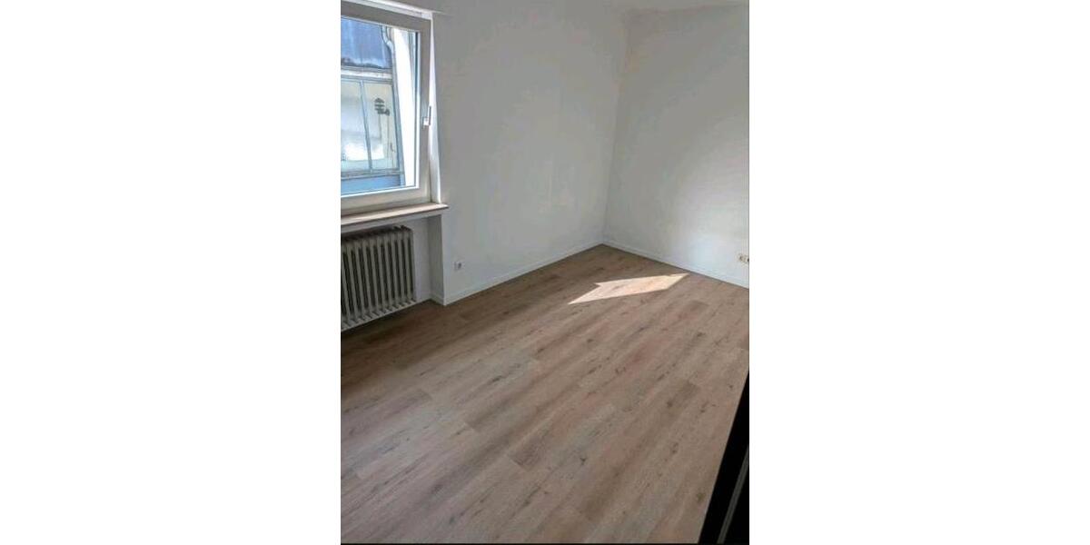 Etagenwohnung Werdohl - 3 Zimmer, 84 m&sup2;, 650&euro; | Angebot:26382961