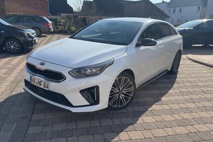 Kia pro ceed / ProCeed 65.000 km 19.350 &euro; Höxter 37671