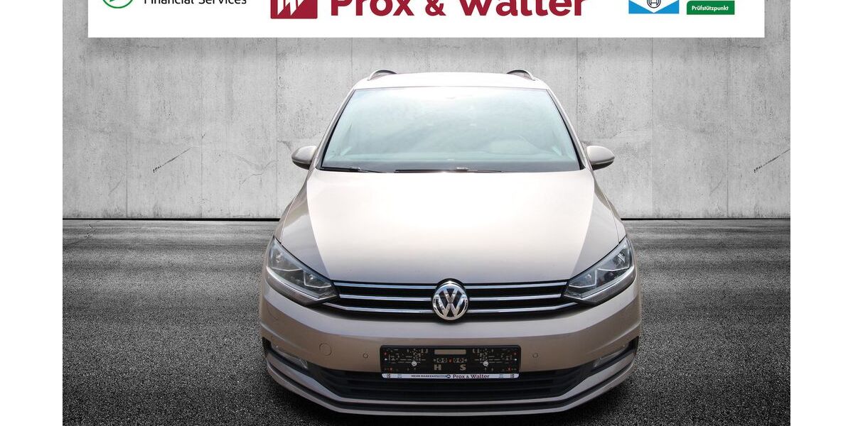 VW Touran 151.032 km 14.500 &euro; Hagenow 19230