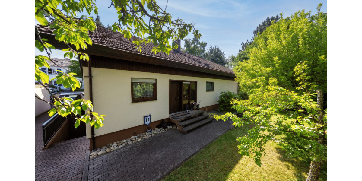 Einfamilienhaus Kaiserslautern Dansenberg - 7 Zimmer, 215 m&sup2;, 438.000&euro; | Angebot:26881480