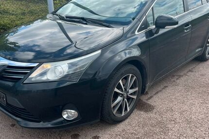 Toyota Avensis 307.002 km 4.800 &euro; Bernburg 06406