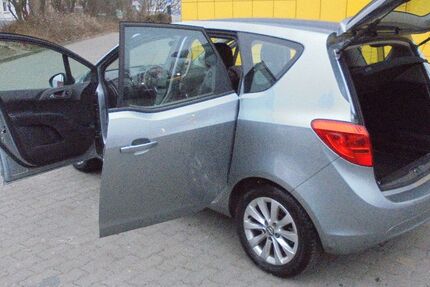 Opel Meriva 76.500 km 8.550 &euro; Berlin/Hohenschönhausen 13055