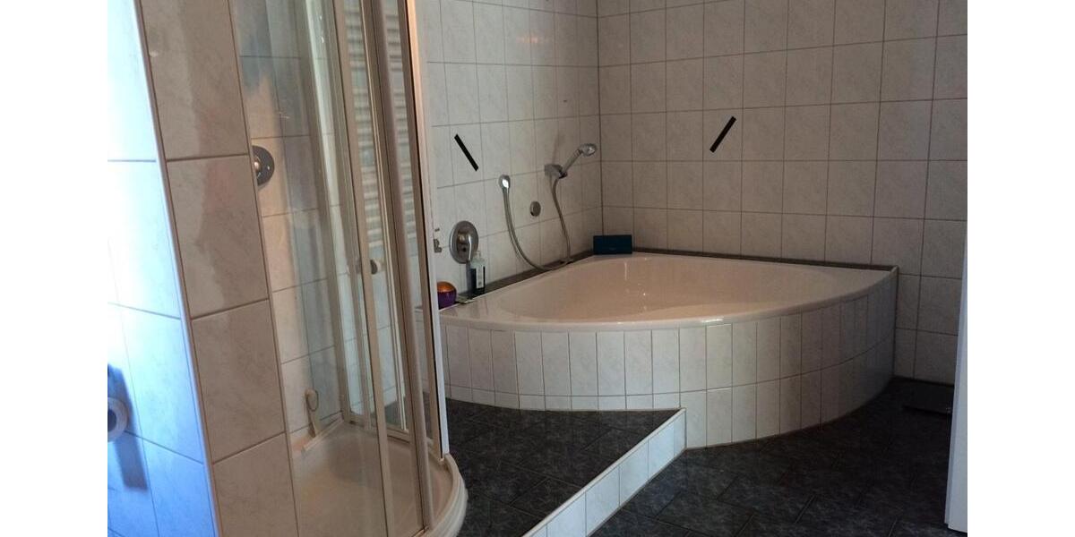 Doppelhaushälfte Freising Am Vogelherd - 5 Zimmer, 200 m&sup2;, 2.500&euro; | Angebot:25977750