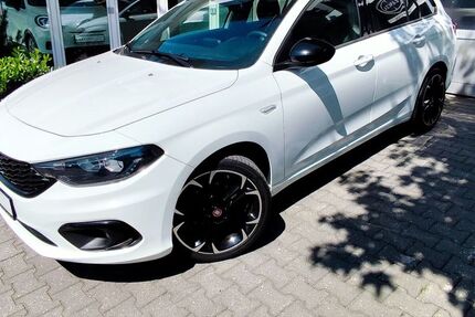 Fiat Tipo 63.000 km 13.950 &euro; Rosenheim 83022