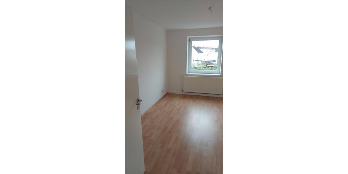 Etagenwohnung Weiden in der Oberpfalz - 3.5 Zimmer, 67 m&sup2;, 184.000&euro; | Angebot:26886383