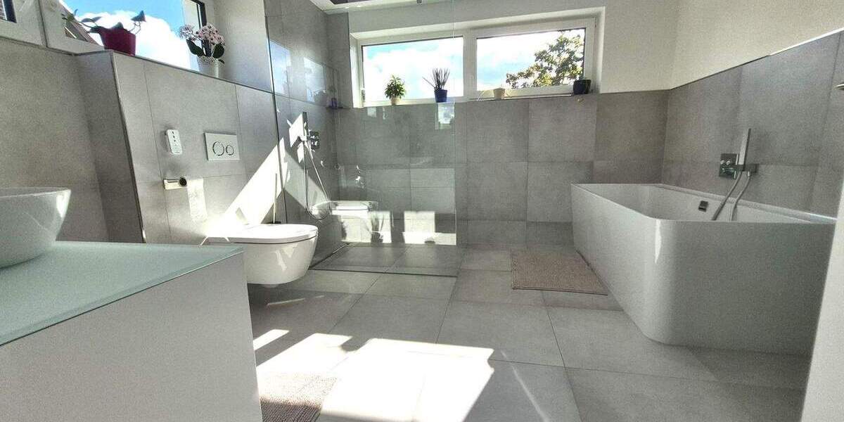 Einfamilienhaus Renningen Malmsheim - 9 Zimmer, 317 m&sup2;, 1.550.000&euro; | Angebot:24423658