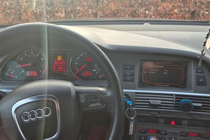 Audi A6 294.000 km 2.950 &euro; Lübeck 23569