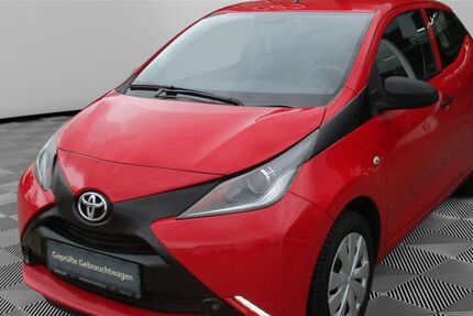 Toyota Aygo (X) 99.676 km 7.399 &euro; Greifswald 17489