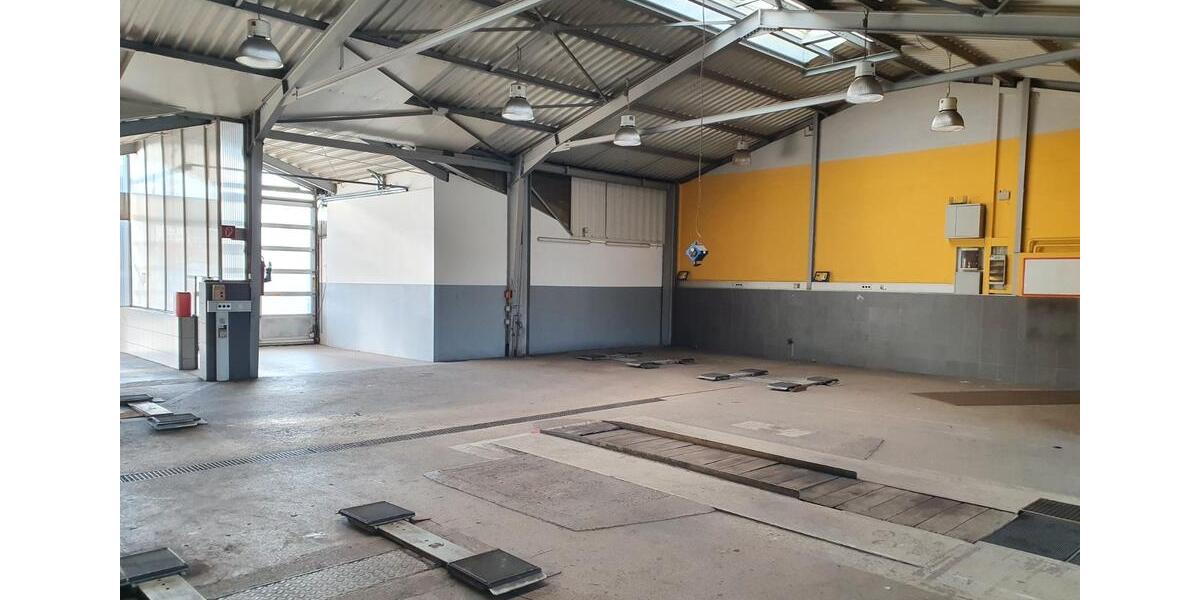 Gewerbeobjekt Saaldorf-Surheim Surheim - 4.700&euro; | Angebot:26339044