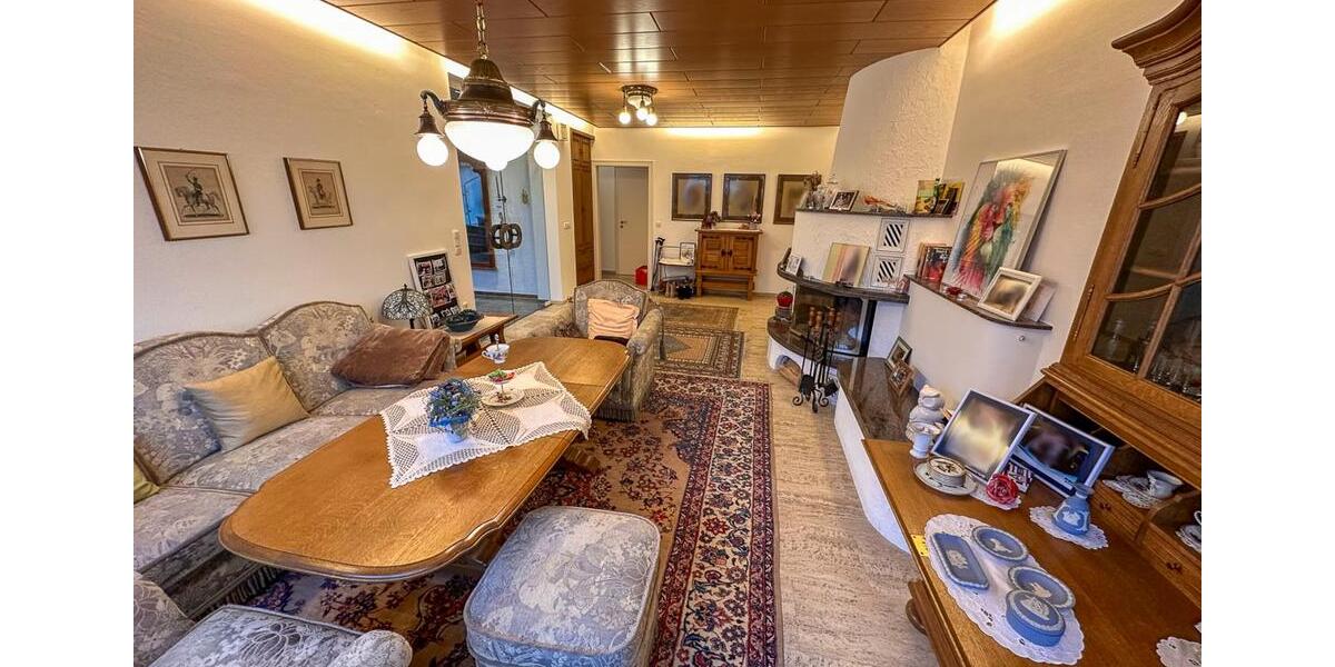 Villa Tülau - 11 Zimmer, 434 m&sup2;, 2.000&euro; | Angebot:22250385