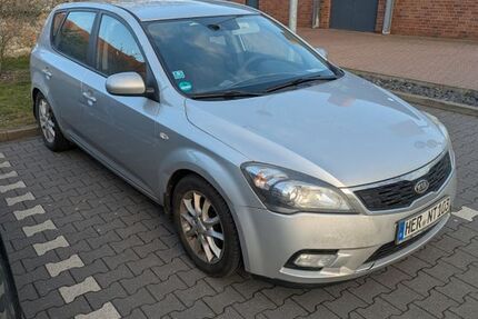 Kia ceed Sportswagon 513.000 km 2.990 &euro; Bergkamen 59192