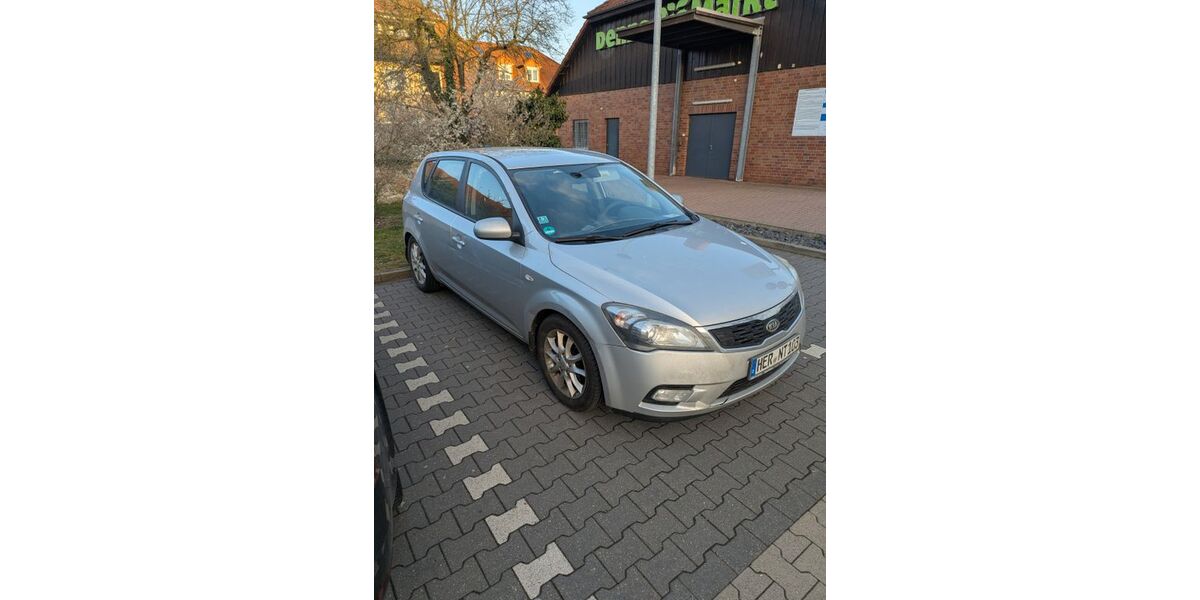 Kia ceed Sportswagon 513.000 km 2.990 &euro; Bergkamen 59192