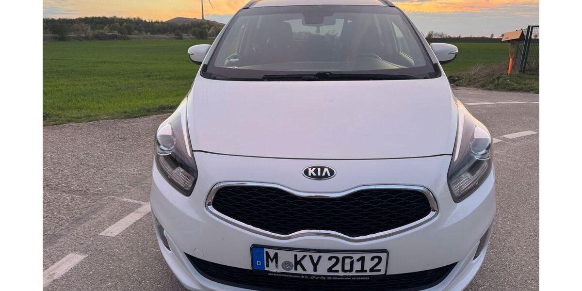 Kia Carens 185.000 km 6.700 &euro; München 80639
