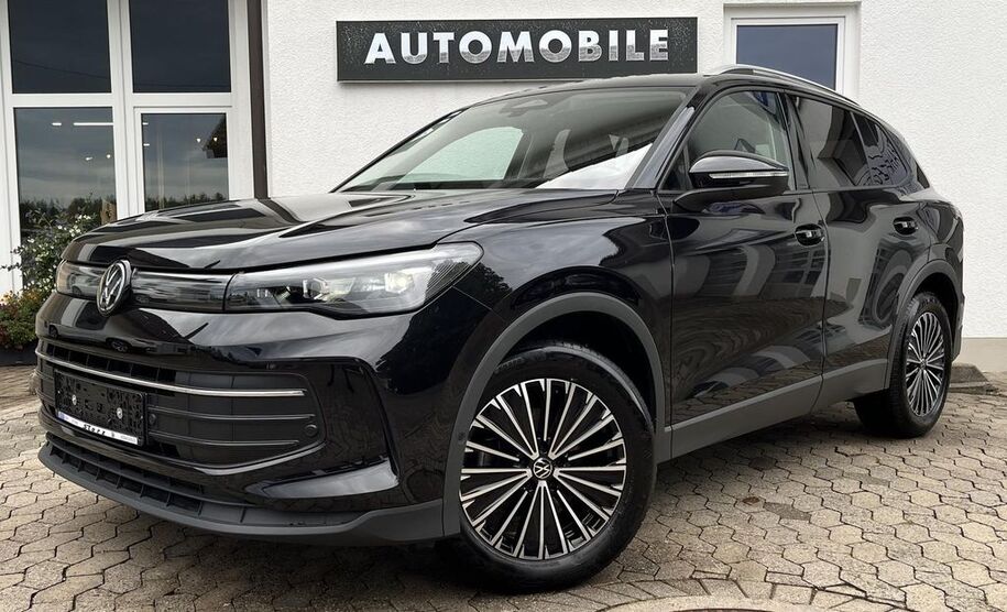 VW Tiguan 19.600 km 33.979 € Königsfeld 78126