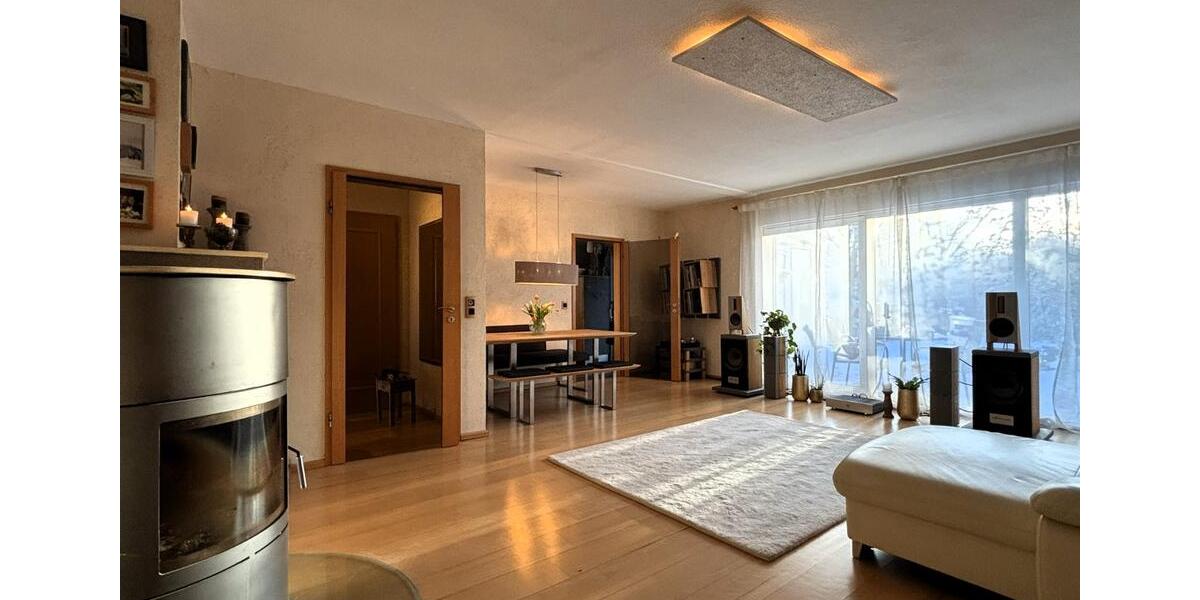 Hochwertiges saniertes Einfamilienhaus mit Einliegerwohnung 8 zimmer