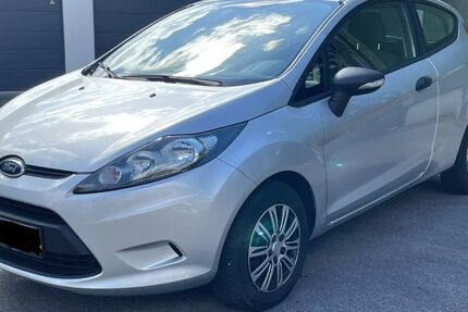 Ford Fiesta 146.316 km 3.150 &euro; Essen 45359