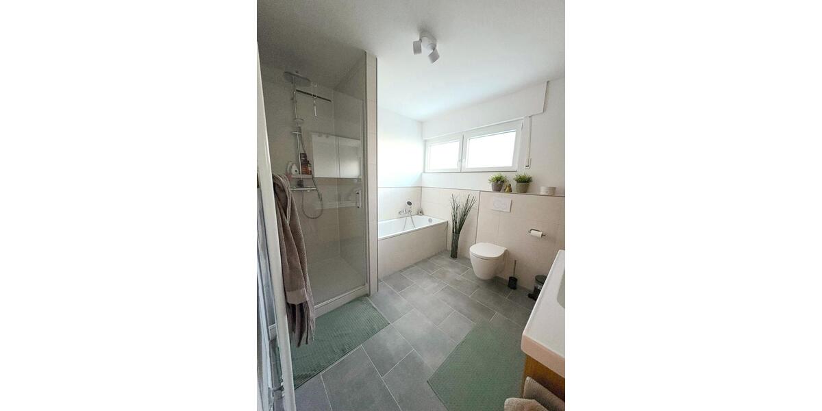 Reihenhaus Wermelskirchen - 4 Zimmer, 103 m&sup2;, 349.000&euro; | Angebot:26200573