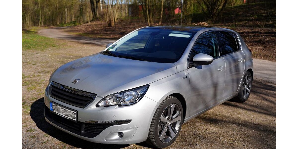 Peugeot 308 43.400 km 10.600 &euro; Bad Arolsen 34454