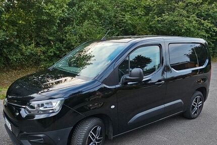 Toyota Proace City 73.000 km 16.100 € Ostenfeld 24790