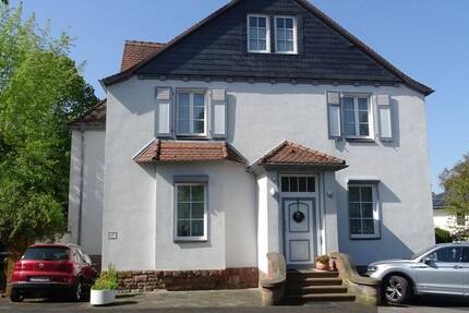 Haus Steinau an der Straße Steinau - 8 Zimmer, 240 m&sup2;, 360.000&euro; | Angebot:25778418