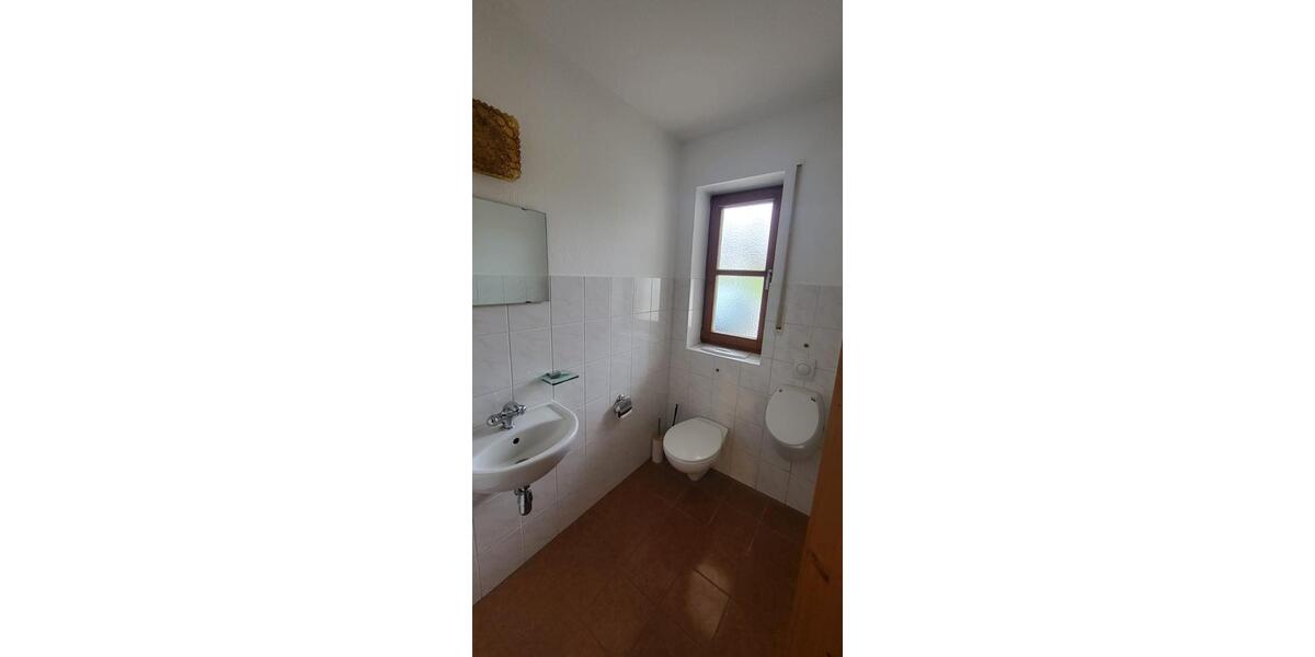 Erdgeschoßwohnung Rattenberg - 2 Zimmer, 120 m&sup2;, 900&euro; | Angebot:25977065