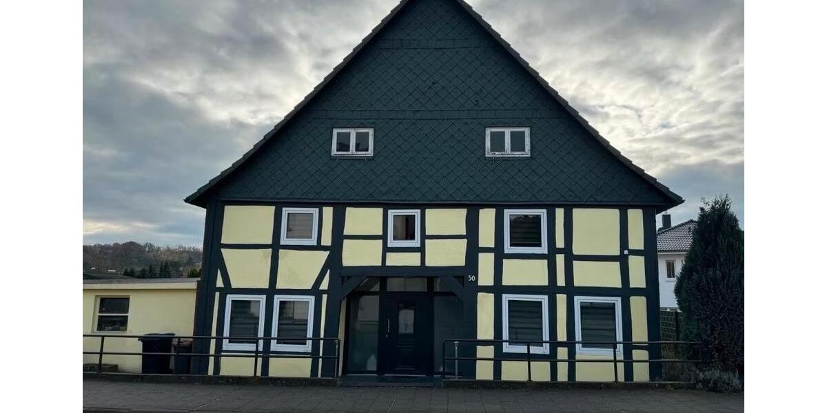 Einfamilienhaus Hameln Kernstadt - 12 Zimmer, 267 m&sup2;, 330.000&euro; | Angebot:27025385