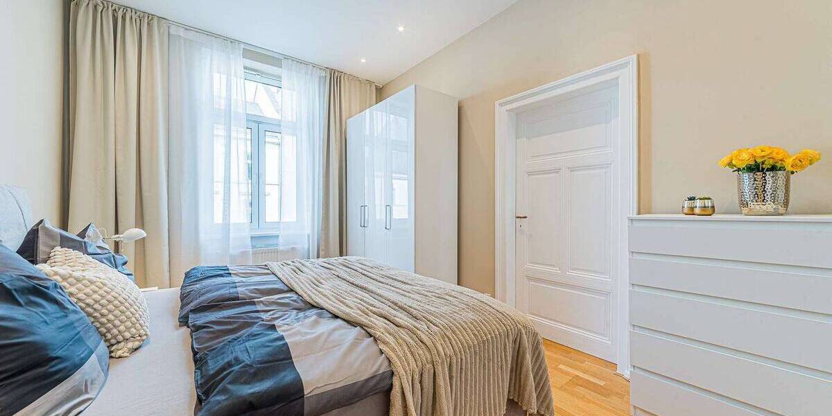 Etagenwohnung Frankfurt am Main Westend-Süd - 3 Zimmer, 72 m&sup2;, 2.720&euro; | Angebot:26840610