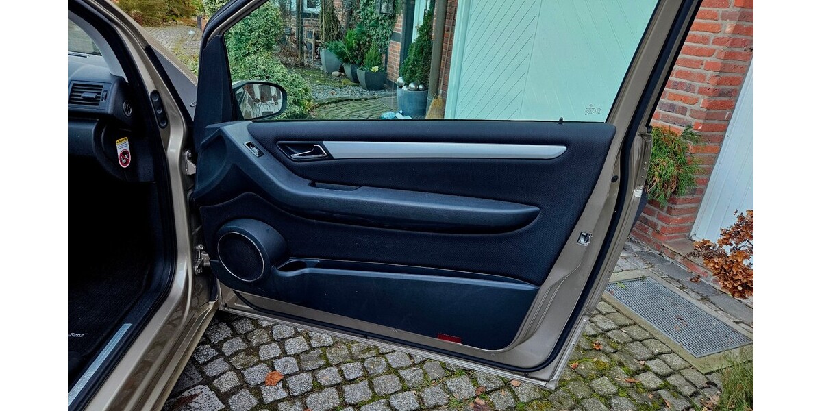 Mercedes-Benz A 150 114.000 km 4.400 &euro; Fintel 27389