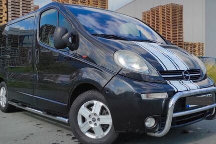 Opel Vivaro 279.000 km 7.199 € Altenbeken 33184