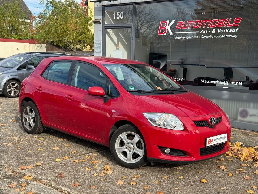 Toyota Auris 96.000 km 5.890 € Neuss 41462