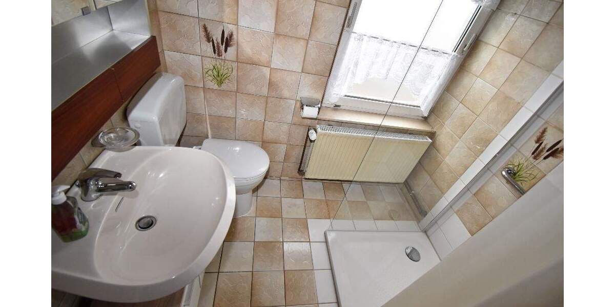 Mehrfamilienhaus, Wohnhaus Suhlendorf - 6 Zimmer, 175 m&sup2;, 229.000&euro; | Angebot:25662857