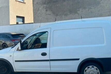 Opel Combo 200.000 km 3.000 &euro; Berlin 13581