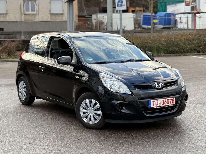 i20