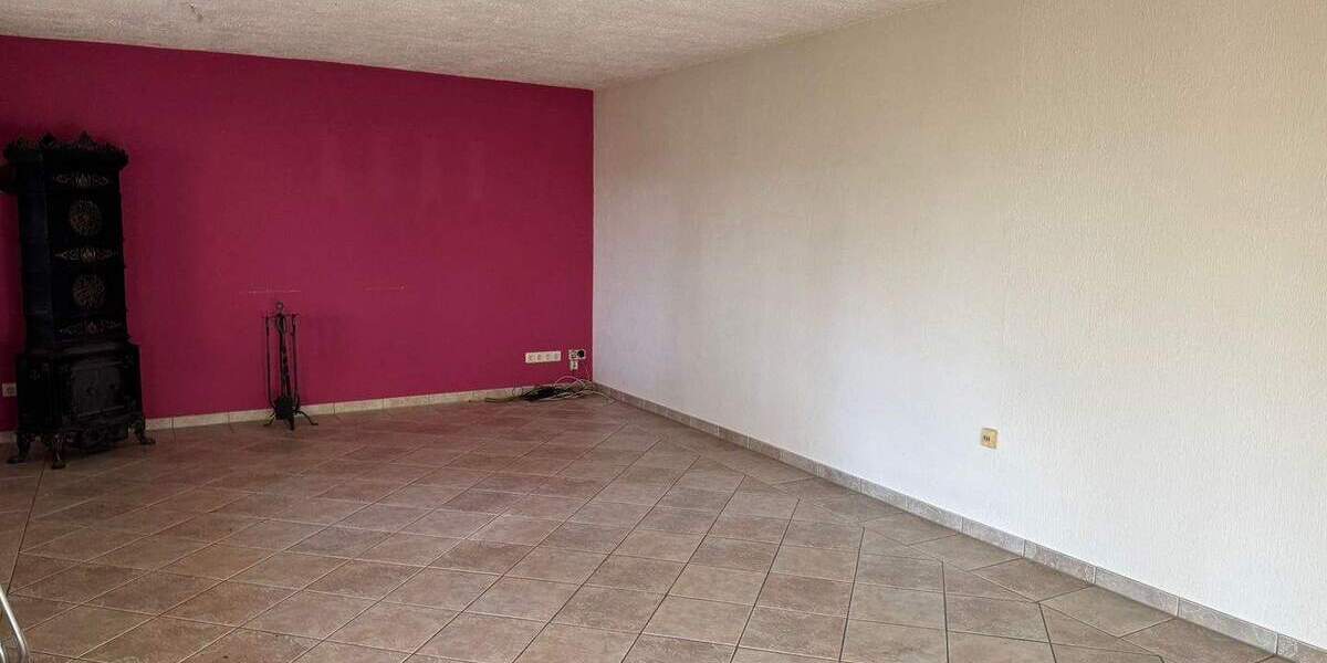 Einfamilienhaus Ostrau - 7 Zimmer, 248 m&sup2;, 380.000&euro; | Angebot:25768268