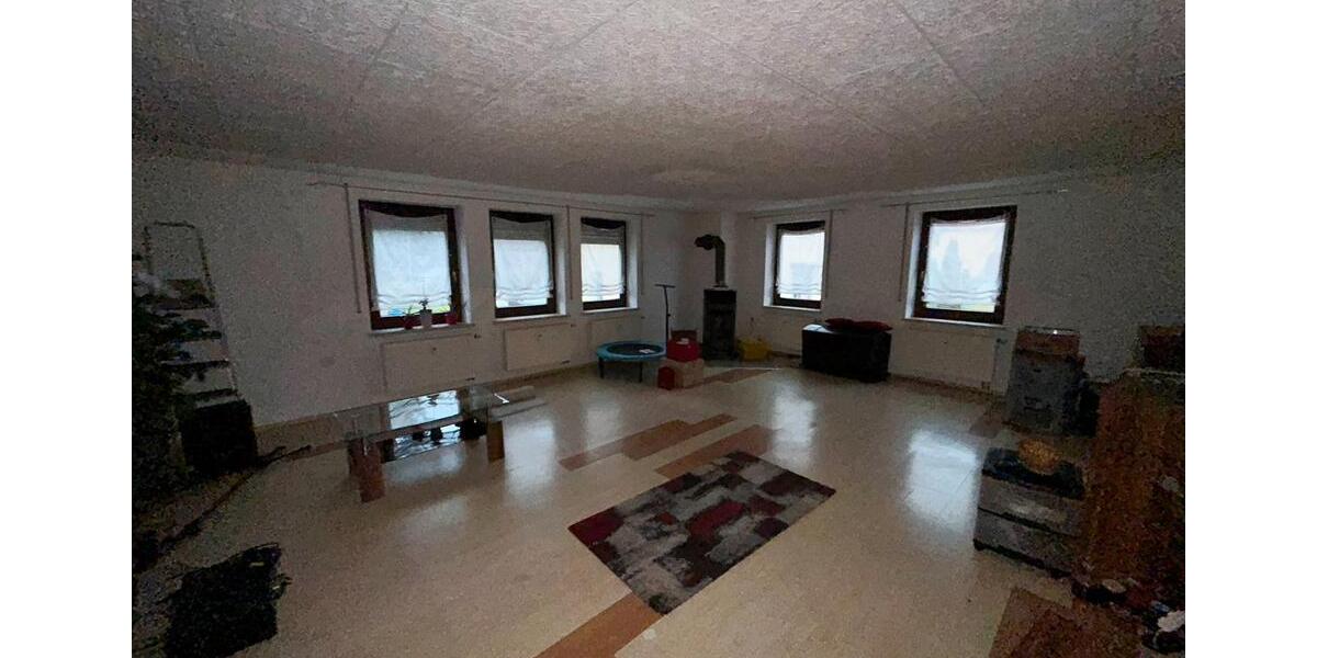 Mehrfamilienhaus, Wohnhaus Marktredwitz - 7 Zimmer, 240 m&sup2;, 175.000&euro; | Angebot:27002651