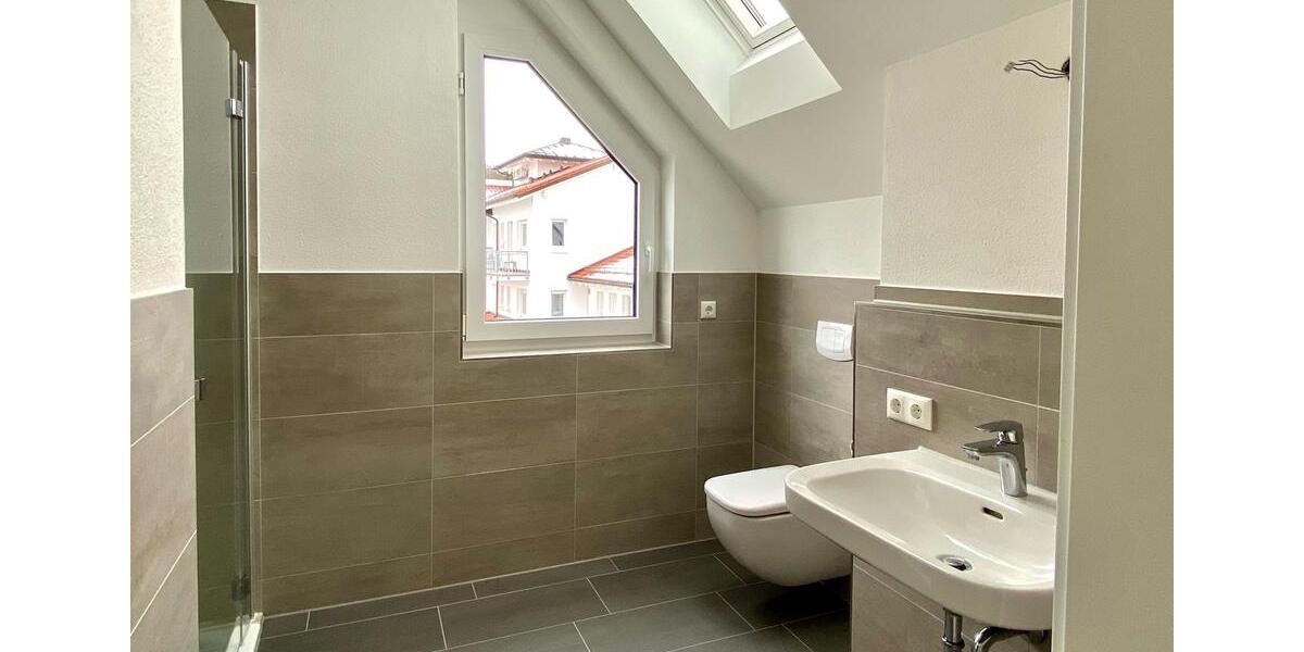 Einfamilienhaus Gilching - 4 Zimmer, 165 m&sup2;, 2.950&euro; | Angebot:24715177