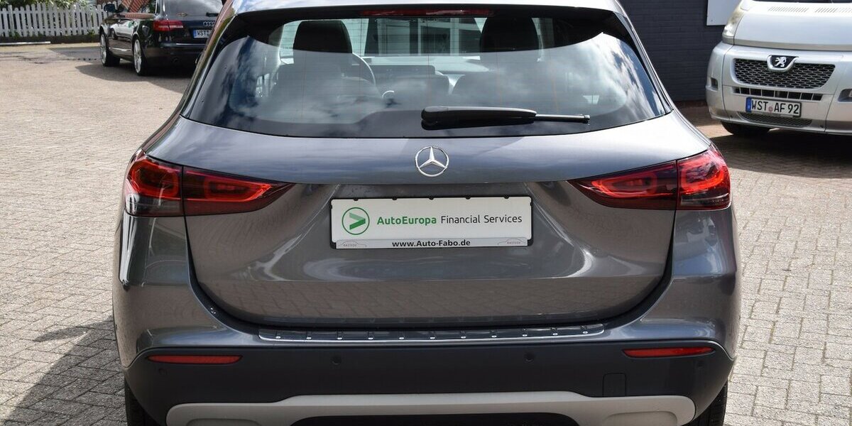 Mercedes-Benz GLA 200 d Style Aut.8G Navi*Panorama*Leder*LED* 142.165 km 22.980 &euro; Rastede 26160