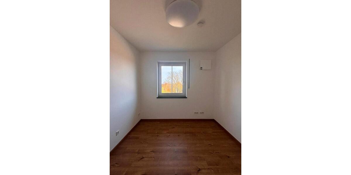 Terrassenwohnung Landau an der Isar - 4 Zimmer, 115 m&sup2;, 1.240&euro; | Angebot:25553055