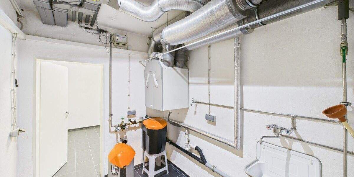 Etagenwohnung Würzburg Lengfeld - 3 Zimmer, 169 m&sup2;, 1.900&euro; | Angebot:25737341