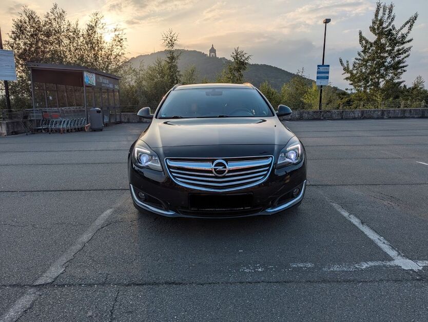 Opel Insignia 217.500 km 6.600 € Porta Westfalica 32457