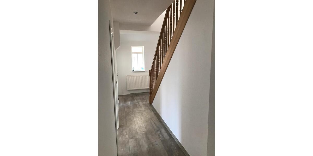 Einfamilienhaus Gunzenhausen - 5 Zimmer, 125 m&sup2;, 1.150&euro; | Angebot:26142214