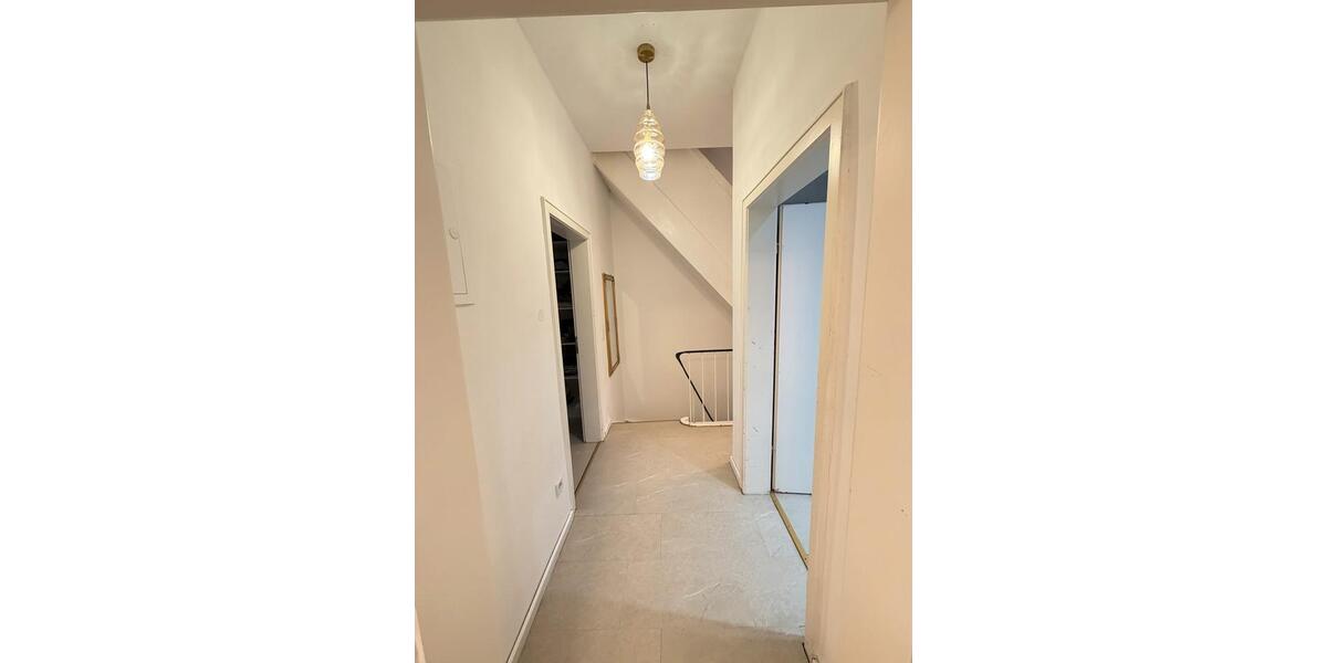 Kernsanierte Doppelhaushälfte mit Garten,Garage&SmartHome 4 zimmer