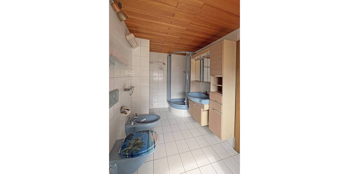 Einfamilienhaus Küps Schmölz - 7 Zimmer, 200 m&sup2;, 130.000&euro; | Angebot:25999722