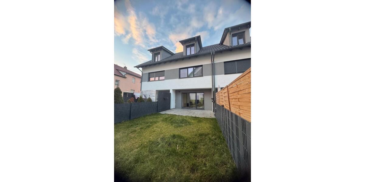 Neubaureihenhaus (2022) in Steinfeld – 5 Zimmer, 118 m², Garten 5 zimmer